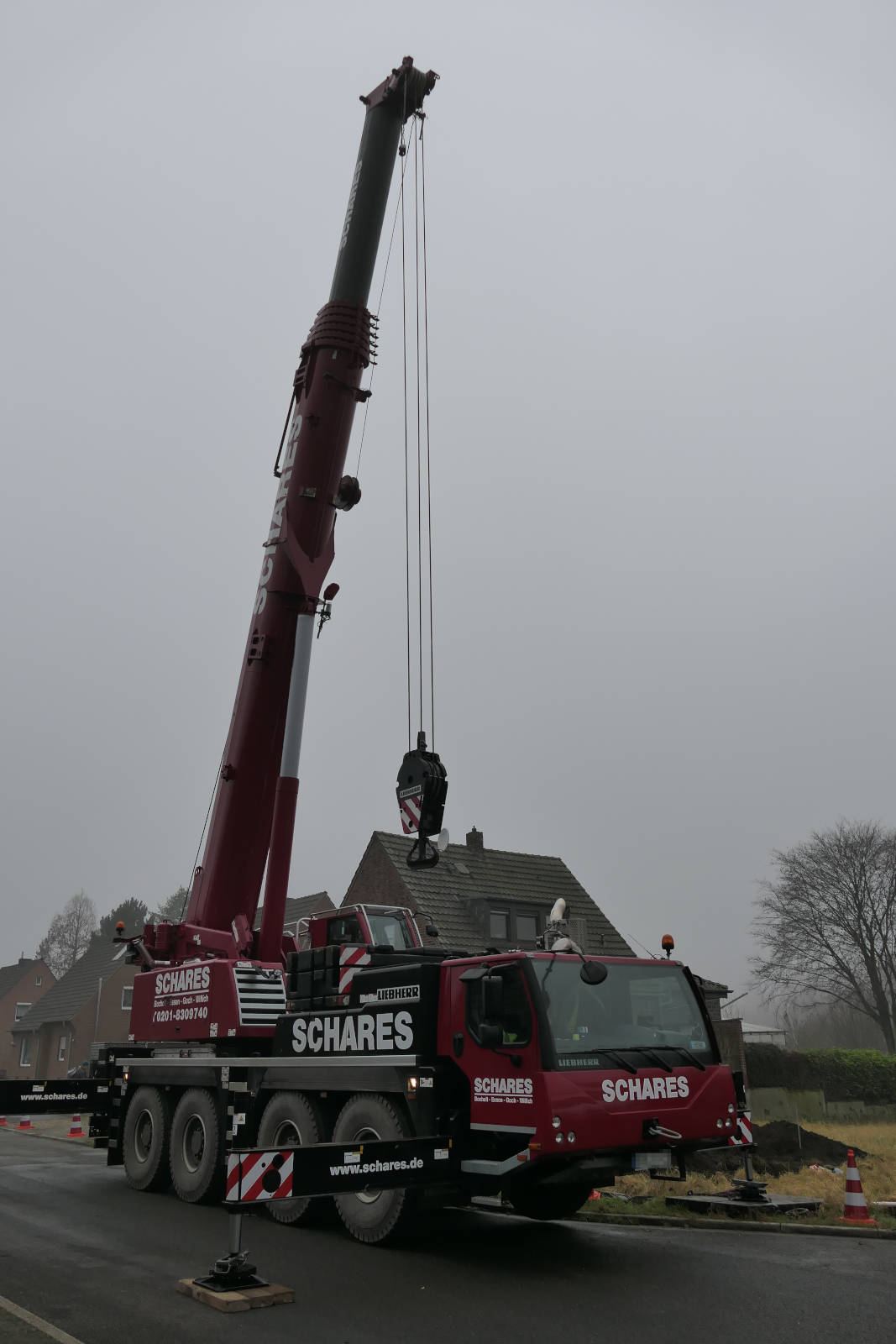 14.01.2022: Aufbau PoP - Kran für das Überheben