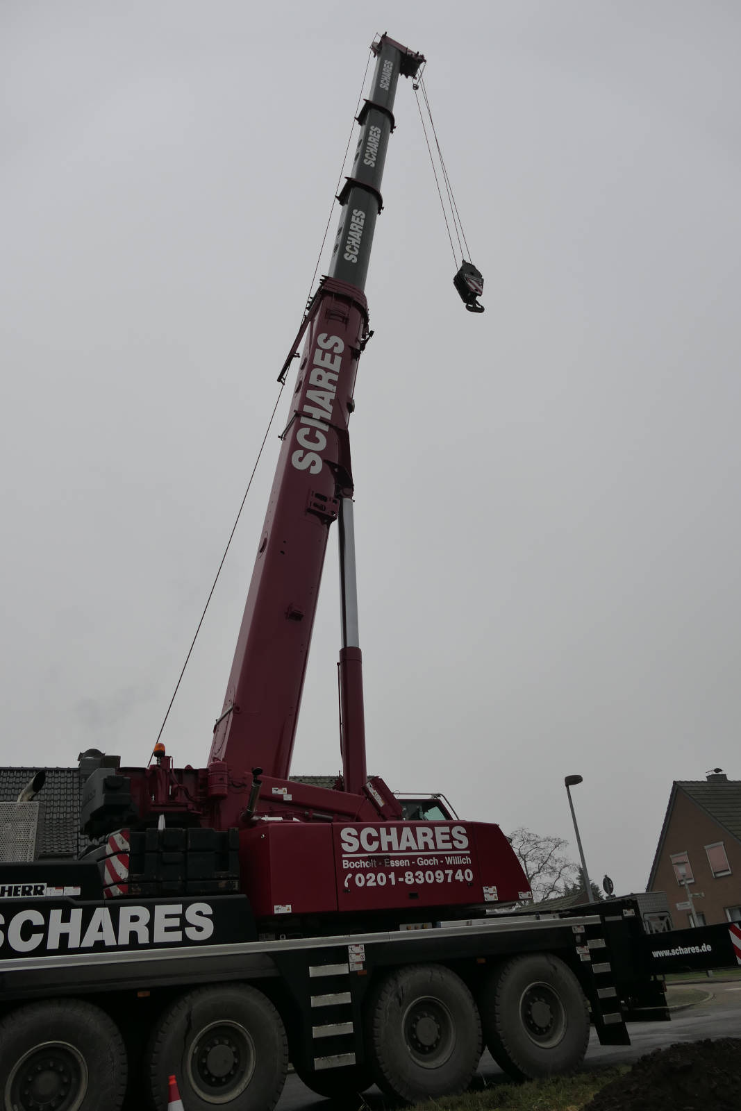 14.01.2022: Aufbau PoP - Kran hat fast Feierabend